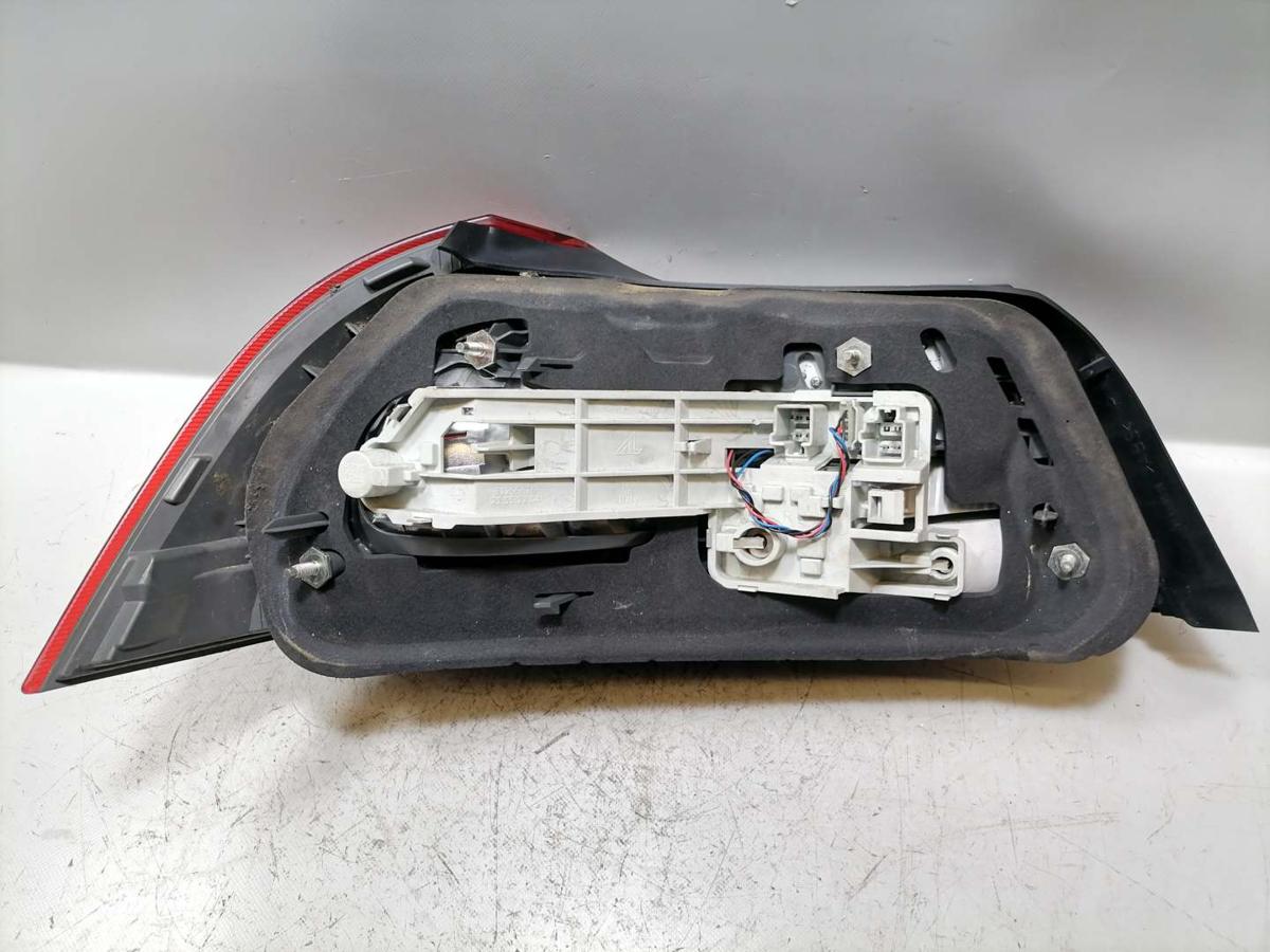 Volvo C70 2 original R&uuml;cklicht R&uuml;ckleuchte Schlussleuchte rechts LED Bj.2012